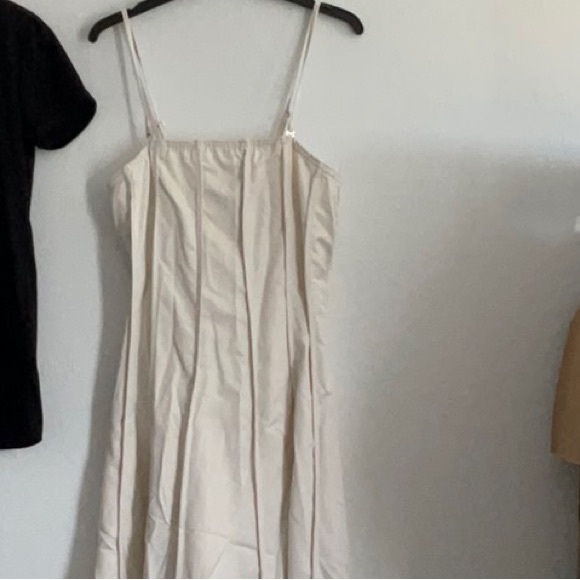 Elegant Cream Dress - Picture 1 of 3